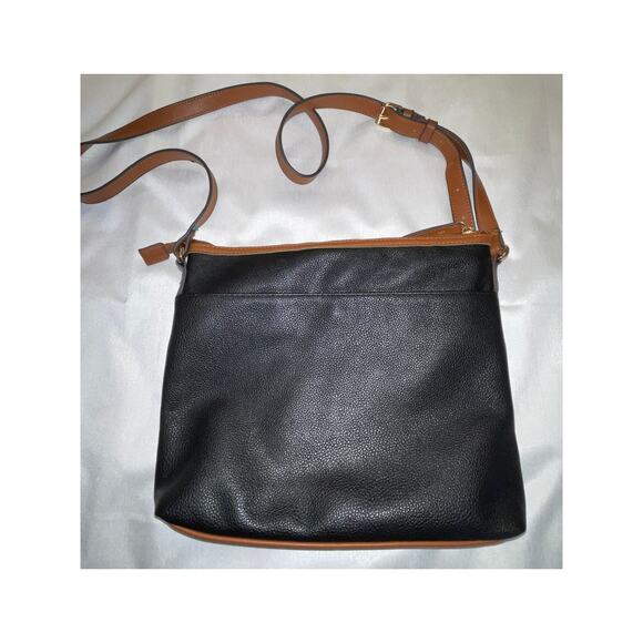 Rosetti Purse in Black‎ Vegan Leather - Lots of Pockets! - Picture 2 of 13